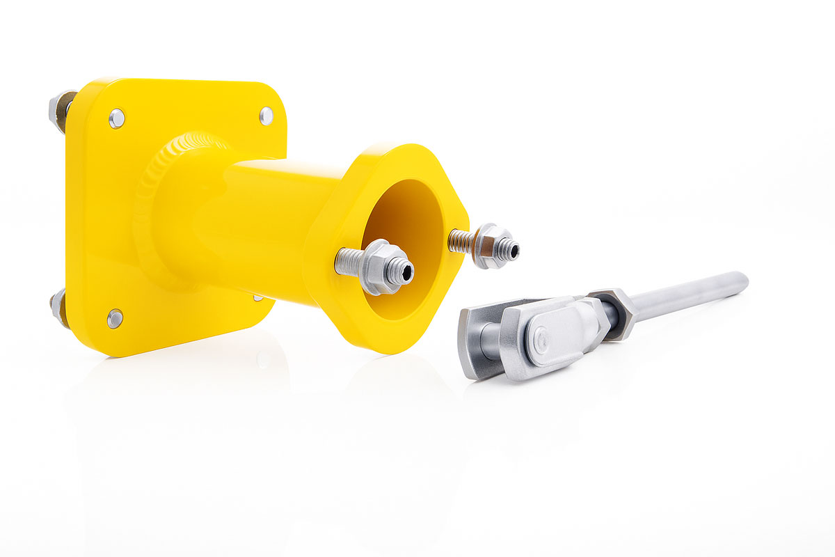 Adapter serwa hamulcowego BMW e30. Tunig samochodu sportowego. Modyfikacja układu hamulcowego BMW e30.